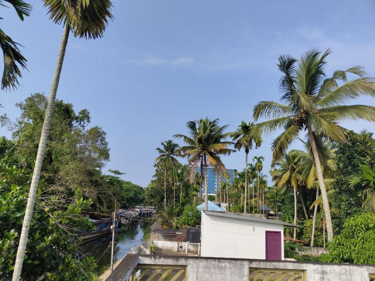 Paddy N Canal Homestay Alappuzha ภายนอก รูปภาพ