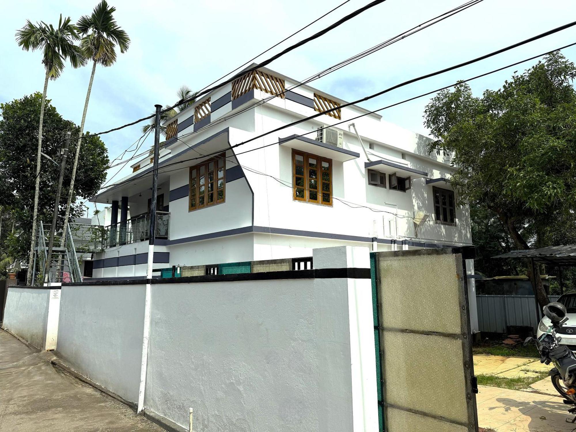 Paddy N Canal Homestay Alappuzha ภายนอก รูปภาพ